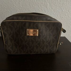 Michael Kors crossbody